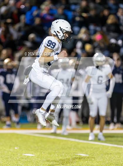Thumbnail 3 in Mill Valley vs. Saint Thomas Aquinas (KSHSAA 5A Sectional) photogallery.