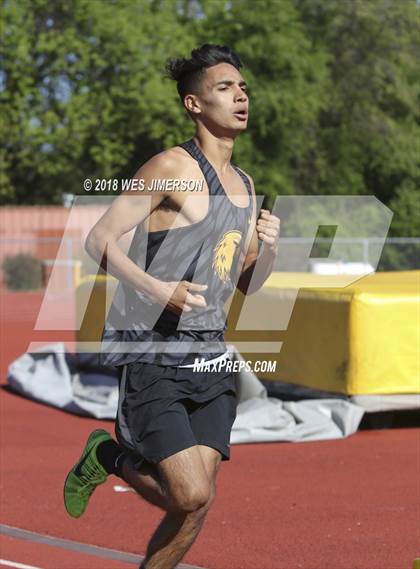 Thumbnail 3 in Sierra Foothill League Tri Meet photogallery.