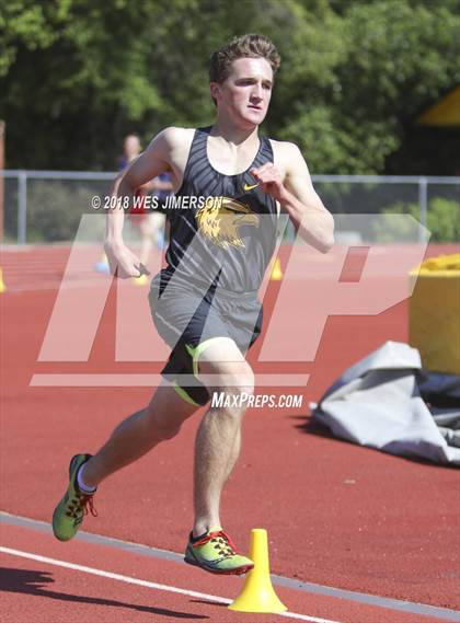 Thumbnail 2 in Sierra Foothill League Tri Meet photogallery.