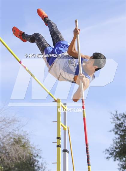 Thumbnail 3 in Sierra Foothill League Tri Meet photogallery.