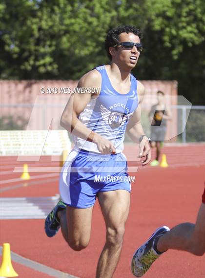 Thumbnail 3 in Sierra Foothill League Tri Meet photogallery.