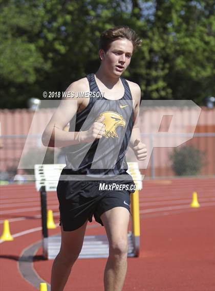 Thumbnail 2 in Sierra Foothill League Tri Meet photogallery.