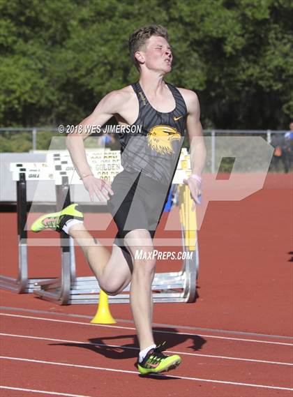 Thumbnail 1 in Sierra Foothill League Tri Meet photogallery.