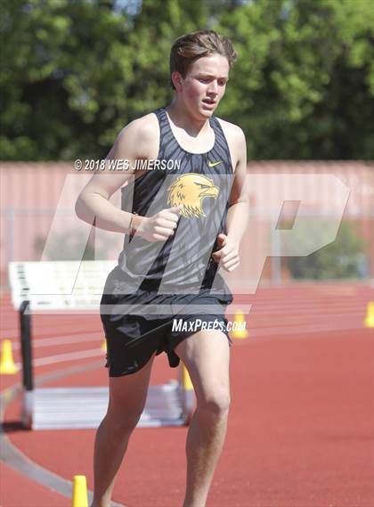 Thumbnail 3 in Sierra Foothill League Tri Meet photogallery.