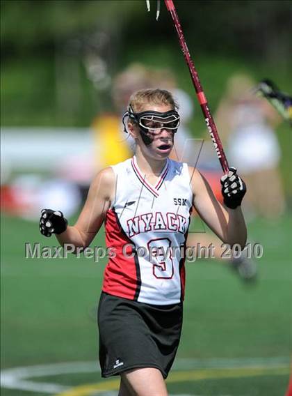 Thumbnail 3 in Carthage vs. Nyack (NYSPHSAA Class C Semifinal) photogallery.