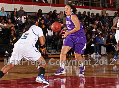 Thumbnail 3 in St. Anthony vs. St. Bernard (Real Run Classic) photogallery.