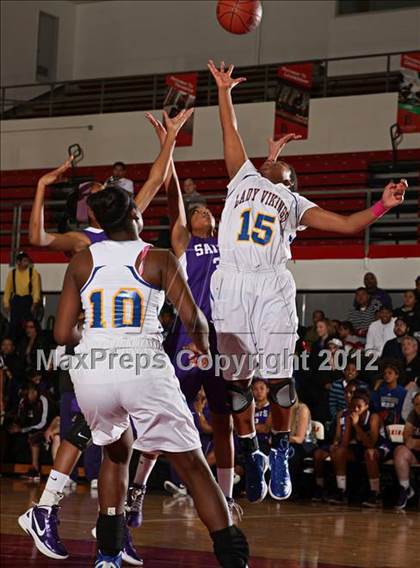 Thumbnail 1 in St. Anthony vs. St. Bernard (Real Run Classic) photogallery.
