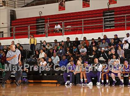 Thumbnail 2 in St. Anthony vs. St. Bernard (Real Run Classic) photogallery.