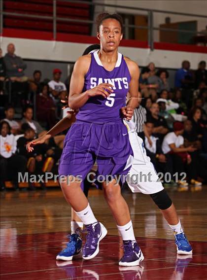 Thumbnail 1 in St. Anthony vs. St. Bernard (Real Run Classic) photogallery.
