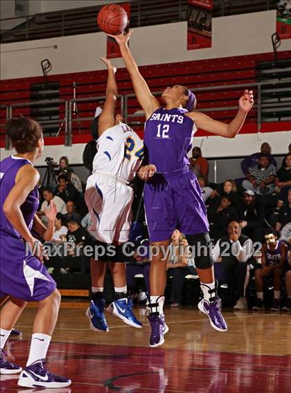 Thumbnail 1 in St. Anthony vs. St. Bernard (Real Run Classic) photogallery.