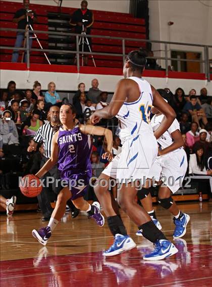 Thumbnail 3 in St. Anthony vs. St. Bernard (Real Run Classic) photogallery.
