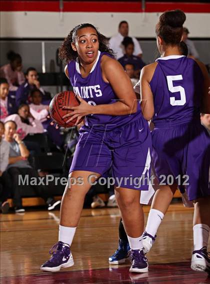 Thumbnail 3 in St. Anthony vs. St. Bernard (Real Run Classic) photogallery.