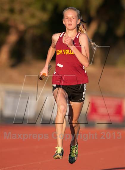 Thumbnail 1 in Don Green Invitational Girls 4x400 Meter Relay photogallery.