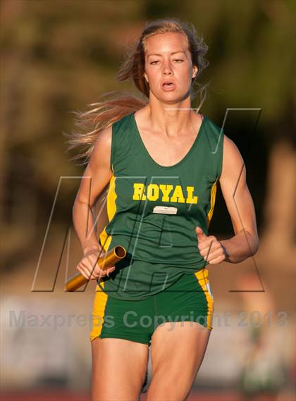 Thumbnail 1 in Don Green Invitational Girls 4x400 Meter Relay photogallery.
