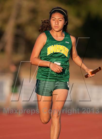 Thumbnail 2 in Don Green Invitational Girls 4x400 Meter Relay photogallery.
