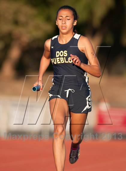 Thumbnail 2 in Don Green Invitational Girls 4x400 Meter Relay photogallery.