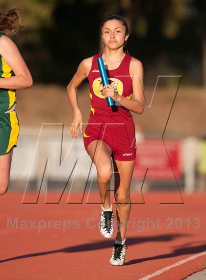 Thumbnail 3 in Don Green Invitational Girls 4x400 Meter Relay photogallery.