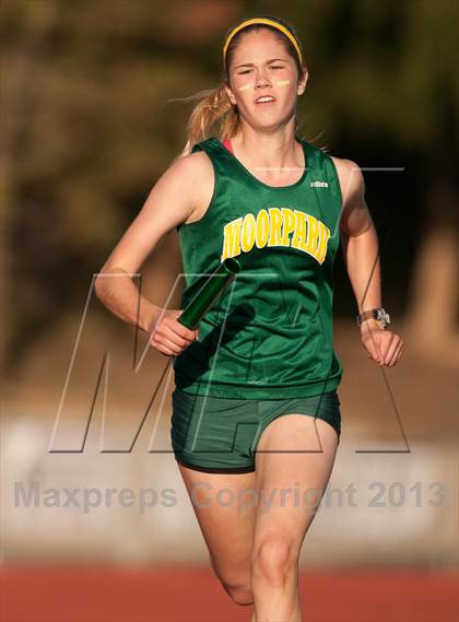Thumbnail 2 in Don Green Invitational Girls 4x400 Meter Relay photogallery.