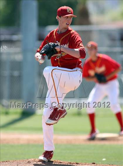 Thumbnail 1 in Los Osos vs. Palm Desert photogallery.