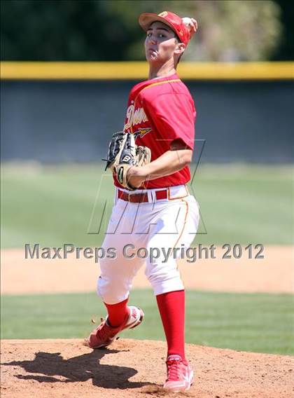 Thumbnail 1 in Los Osos vs. Palm Desert photogallery.