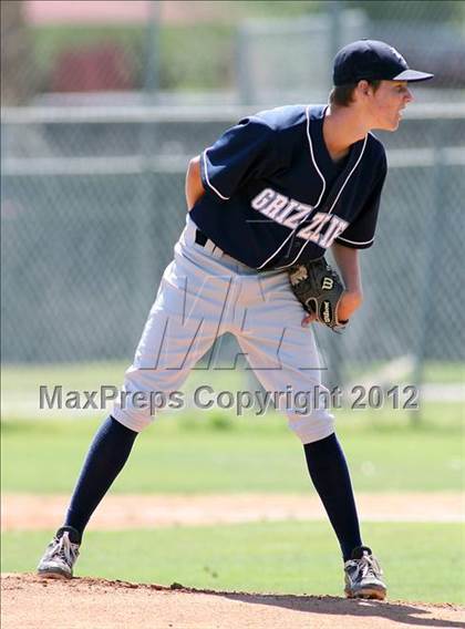 Thumbnail 2 in Los Osos vs. Palm Desert photogallery.
