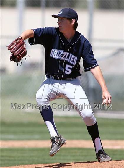 Thumbnail 1 in Los Osos vs. Palm Desert photogallery.