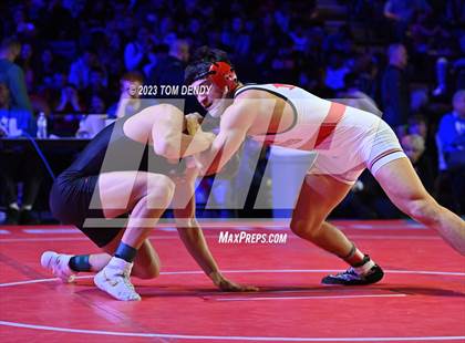 Thumbnail 1 in UIL 6A State Championships 157 lb - 175 lb Finals photogallery.