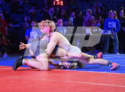 Thumbnail 2 in UIL 6A State Championships 157 lb - 175 lb Finals photogallery.