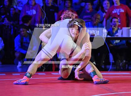 Thumbnail 2 in UIL 6A State Championships 157 lb - 175 lb Finals photogallery.