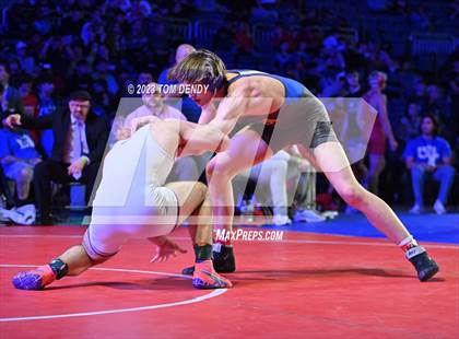 Thumbnail 2 in UIL 6A State Championships 157 lb - 175 lb Finals photogallery.