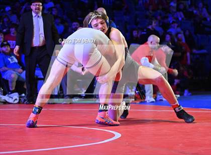 Thumbnail 3 in UIL 6A State Championships 157 lb - 175 lb Finals photogallery.