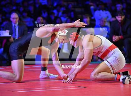 Thumbnail 1 in UIL 6A State Championships 157 lb - 175 lb Finals photogallery.