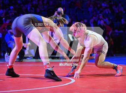 Thumbnail 1 in UIL 6A State Championships 157 lb - 175 lb Finals photogallery.