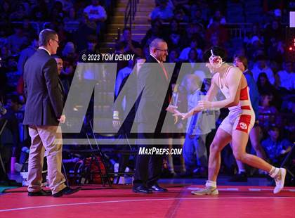 Thumbnail 1 in UIL 6A State Championships 157 lb - 175 lb Finals photogallery.