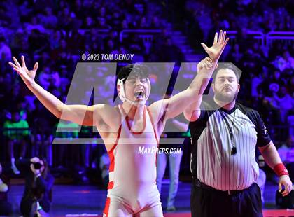 Thumbnail 2 in UIL 6A State Championships 157 lb - 175 lb Finals photogallery.