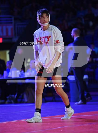 Thumbnail 1 in UIL 6A State Championships 157 lb - 175 lb Finals photogallery.