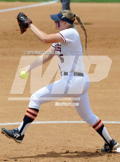 Thumbnail 3 in Cypress vs. South (CIF SS D2 Final) photogallery.