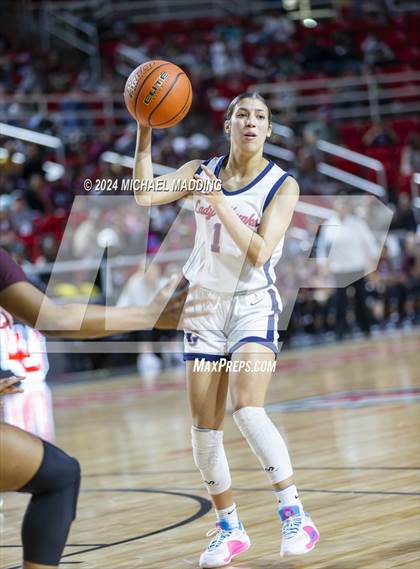 Thumbnail 1 in Hardin-Jefferson vs. Silsbee photogallery.