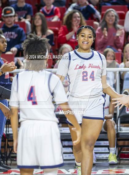 Thumbnail 2 in Hardin-Jefferson vs. Silsbee photogallery.