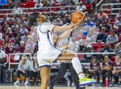 Thumbnail 1 in Hardin-Jefferson vs. Silsbee photogallery.