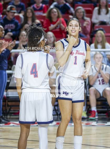 Thumbnail 3 in Hardin-Jefferson vs. Silsbee photogallery.