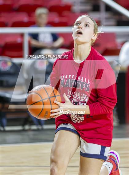 Thumbnail 1 in Hardin-Jefferson vs. Silsbee photogallery.