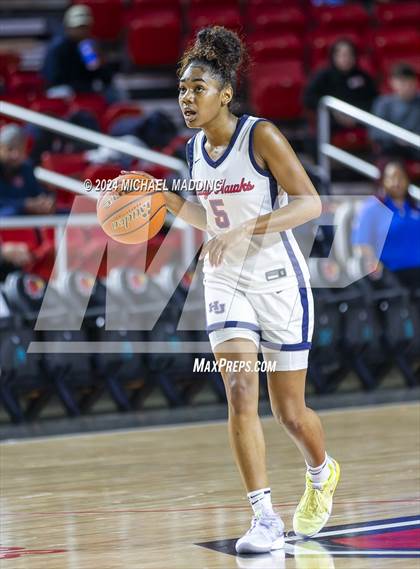 Thumbnail 3 in Hardin-Jefferson vs. Silsbee photogallery.