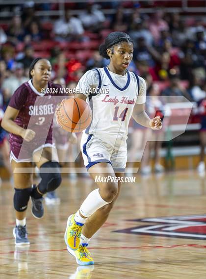 Thumbnail 3 in Hardin-Jefferson vs. Silsbee photogallery.