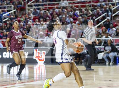 Thumbnail 2 in Hardin-Jefferson vs. Silsbee photogallery.