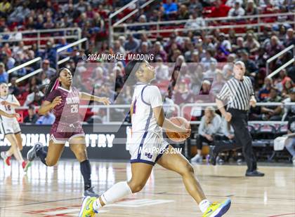 Thumbnail 1 in Hardin-Jefferson vs. Silsbee photogallery.