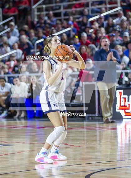 Thumbnail 3 in Hardin-Jefferson vs. Silsbee photogallery.