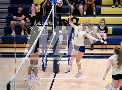 Thumbnail 1 in Bradley Central @ Soddy Daisy photogallery.