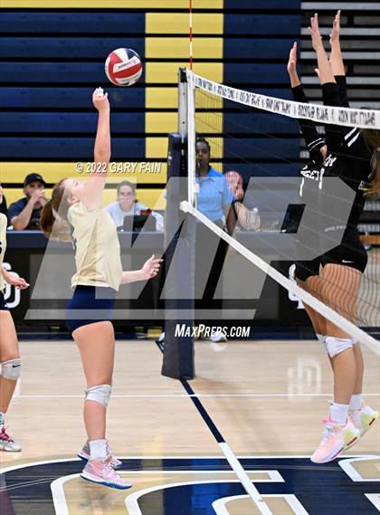 Thumbnail 1 in Bradley Central @ Soddy Daisy photogallery.