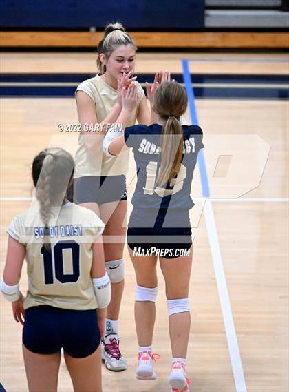 Thumbnail 1 in Bradley Central @ Soddy Daisy photogallery.